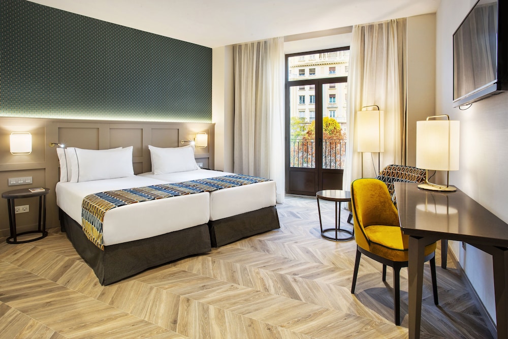 Standard Twin Room (Single Use) - Photo 2