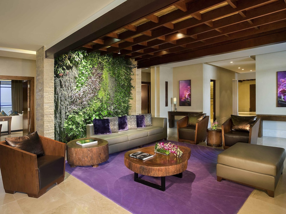 Suite, 4 Bedrooms, Terrace (The Palm)