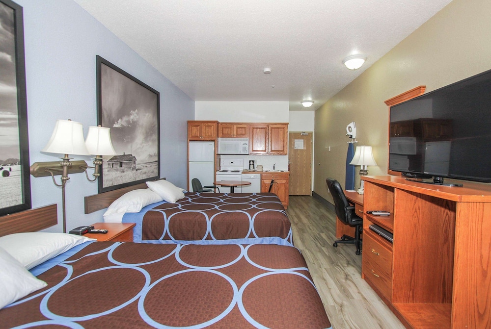 Suite, 2 Queen Beds - Photo 1