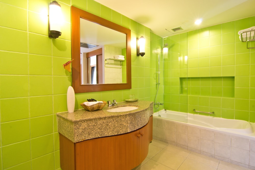 2-Bedroom Garden View - Photo 2