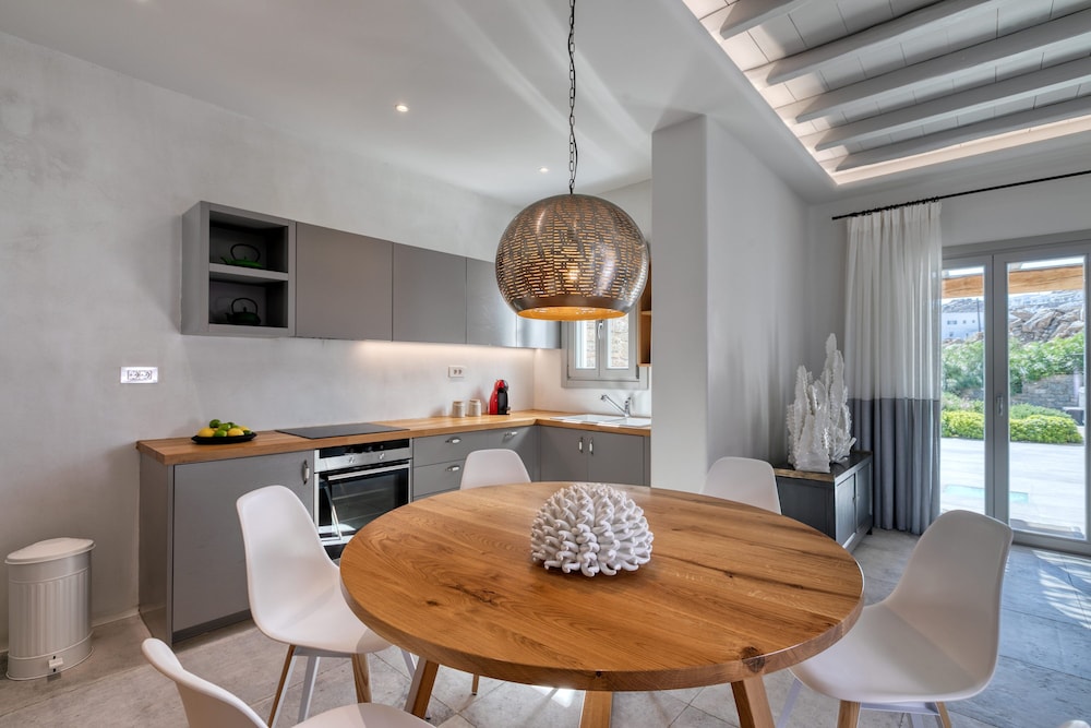 Luxury Villa, 4 Bedrooms, Sea View (M Three) - Photo 22