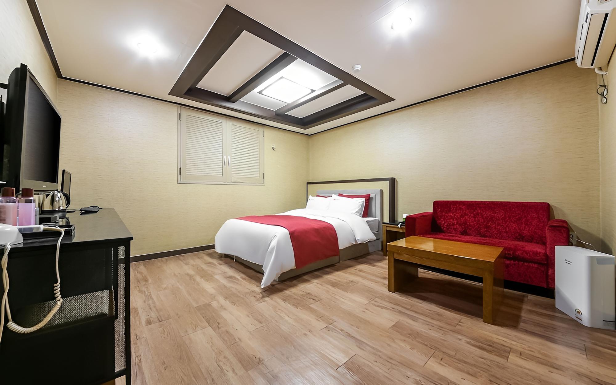 Room (Standard Room) photo 2