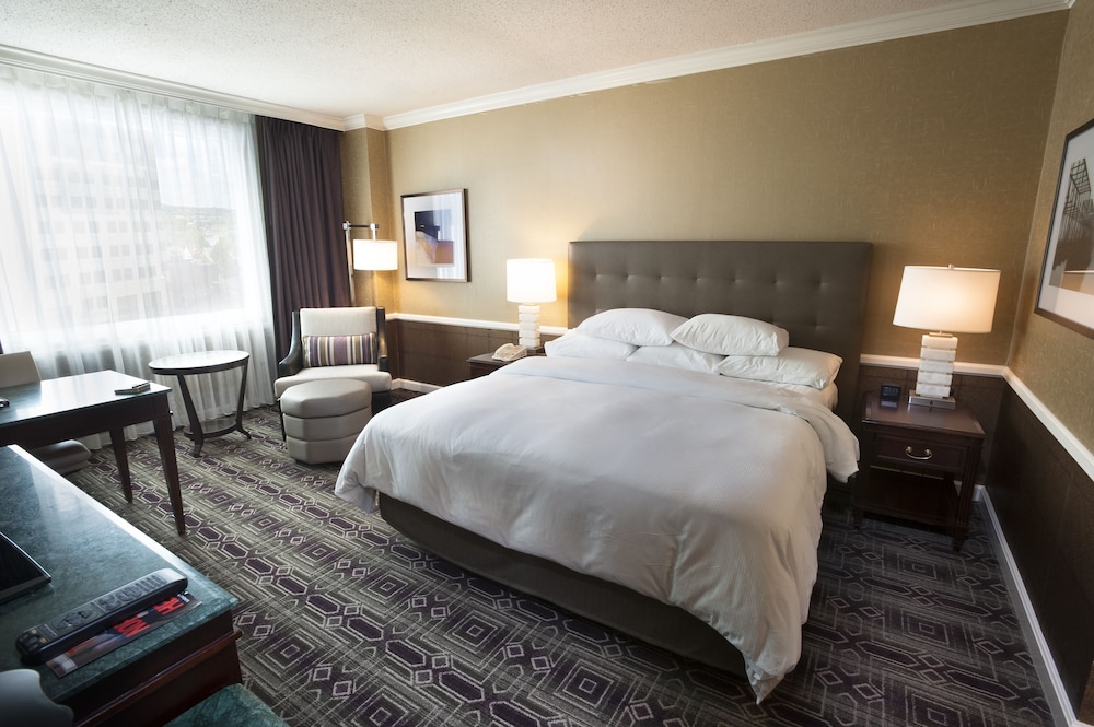 Room, 1 King Bed, City View - Photo 2
