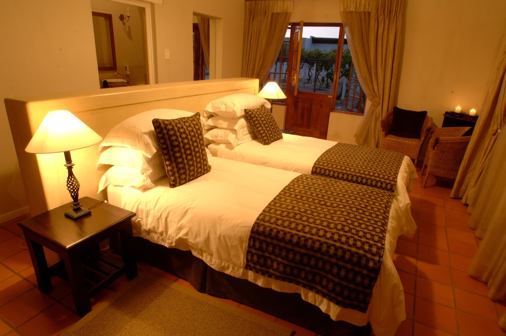 Manor House DBB (5 Rooms)
