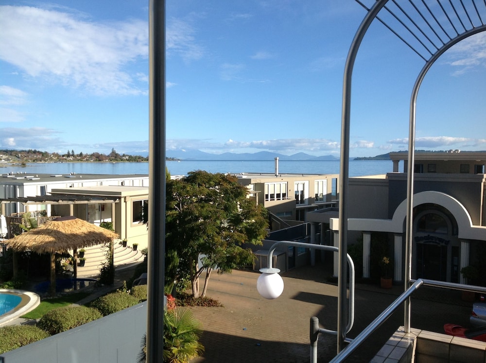 Mini Studio Balcony photo 2