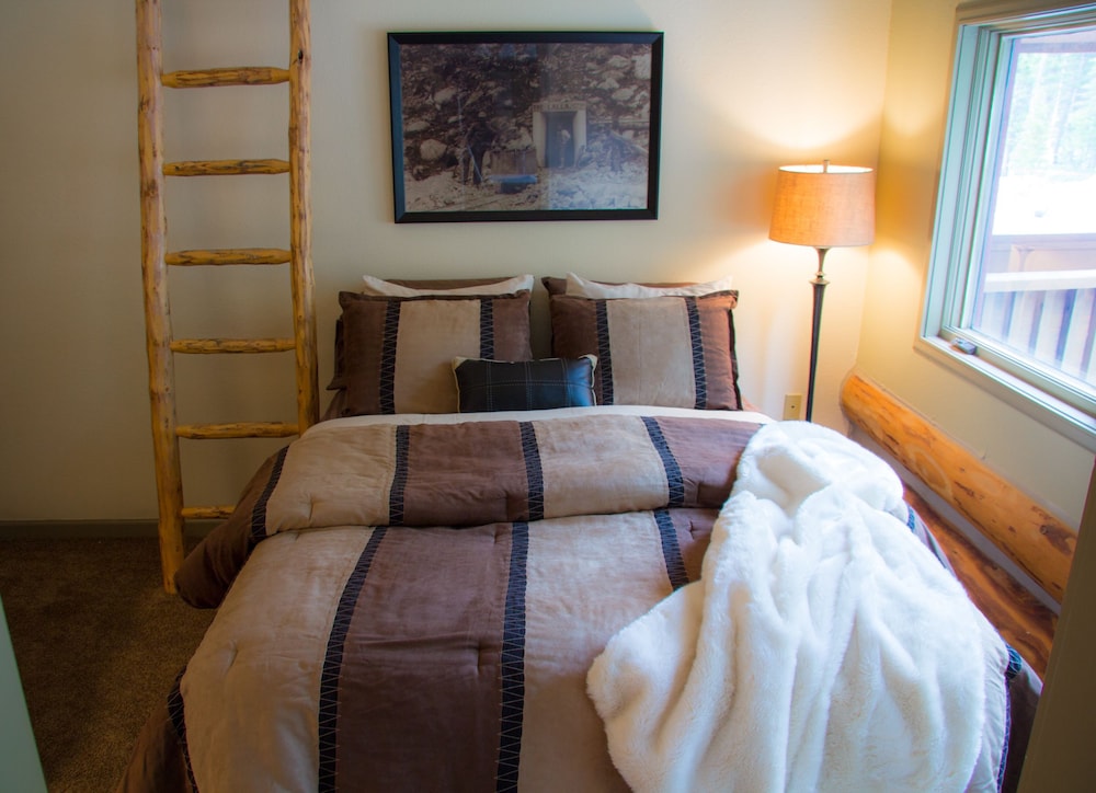 Standard Room, 1 Bedroom, Private Bathroom photo 2