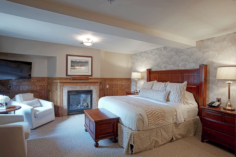 Luxury Room, 1 King Bed, Fireplace photo 3