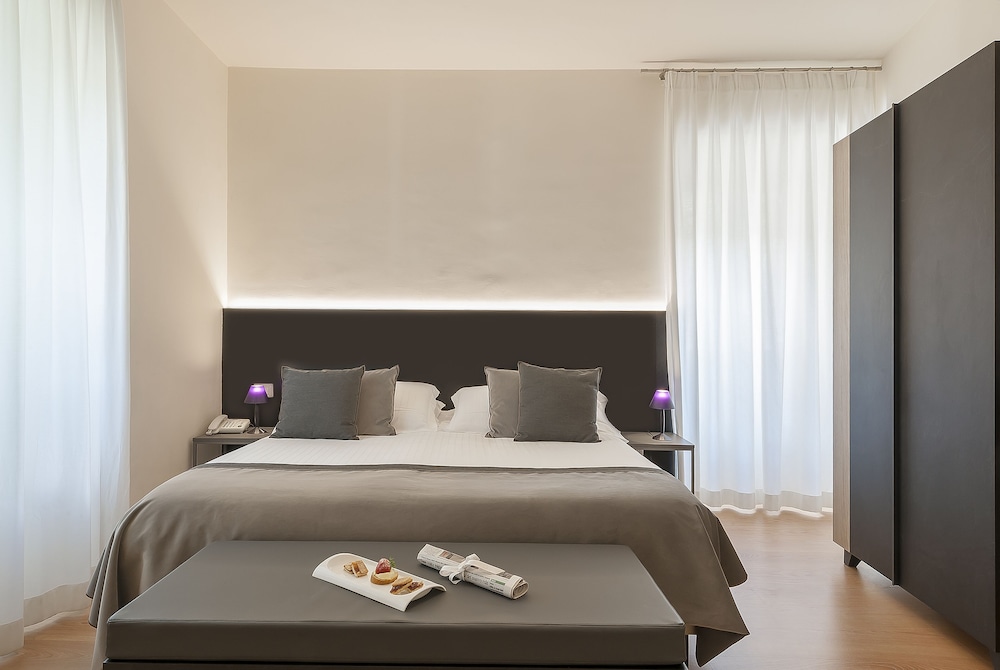 Comfort Room photo 2