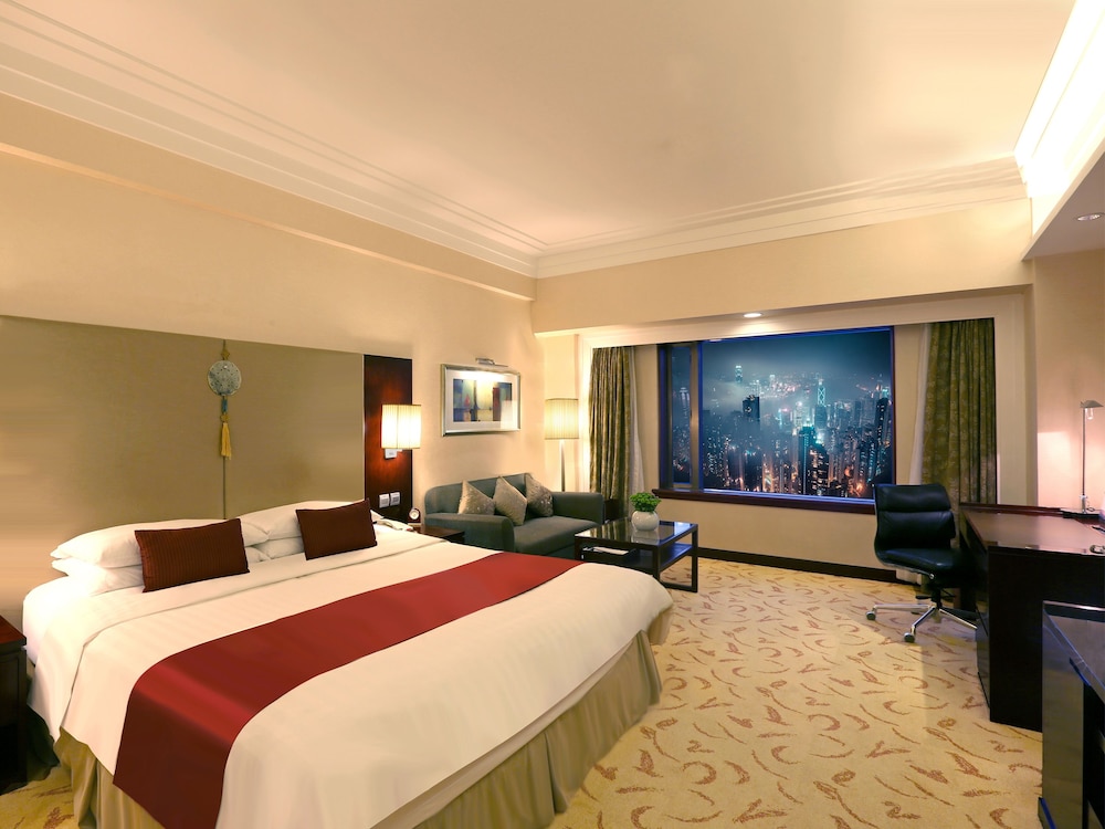 Deluxe Room, 1 King Bed - Photo 1
