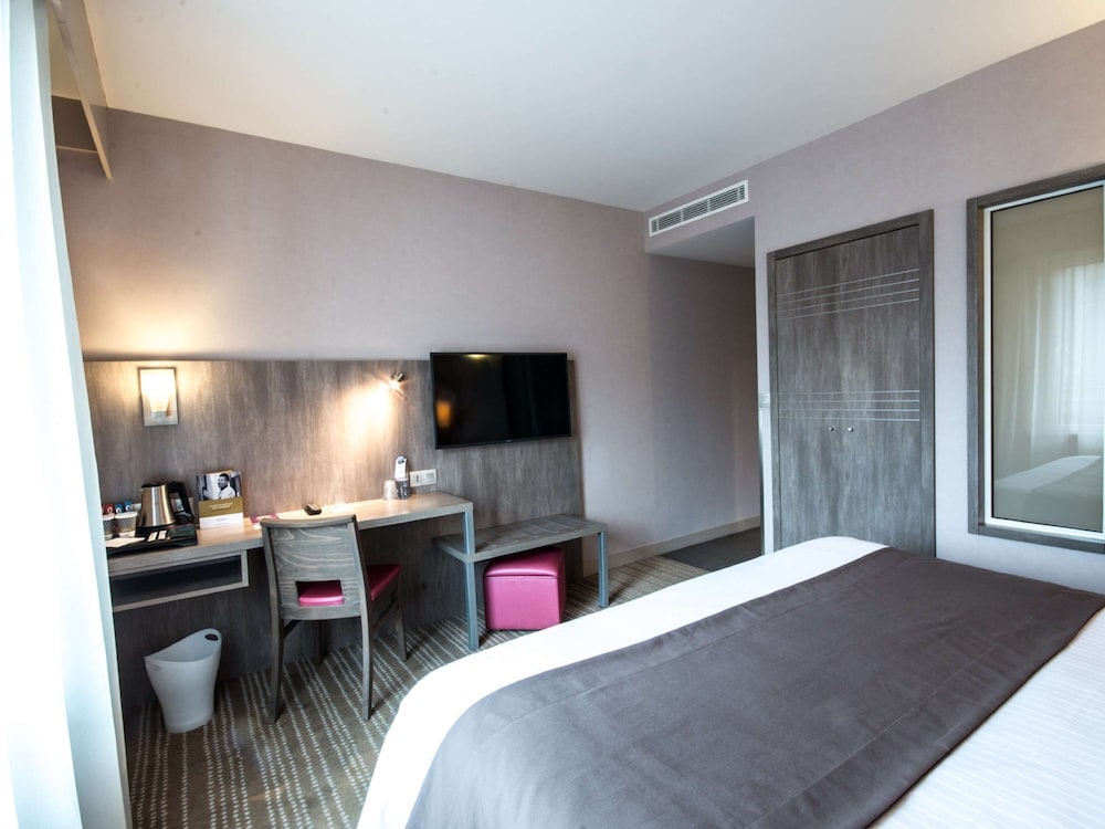 Classic Room, 1 King Bed photo 3