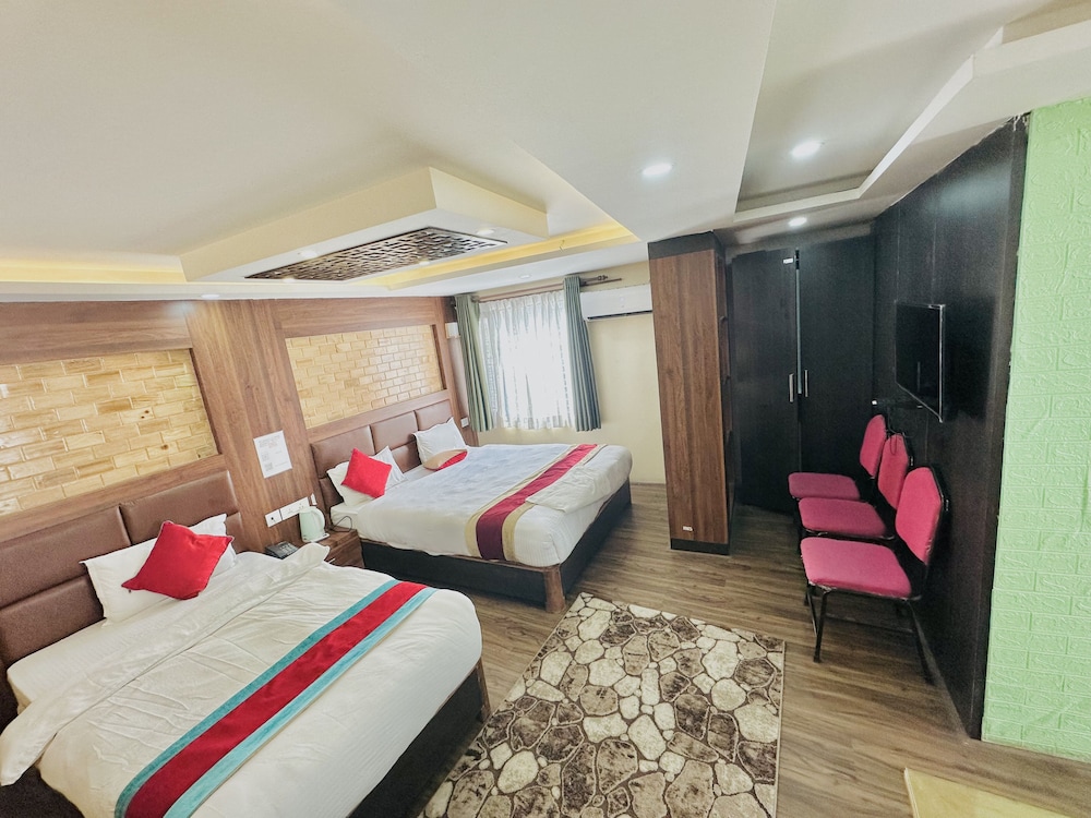 Family Room - Photo 6