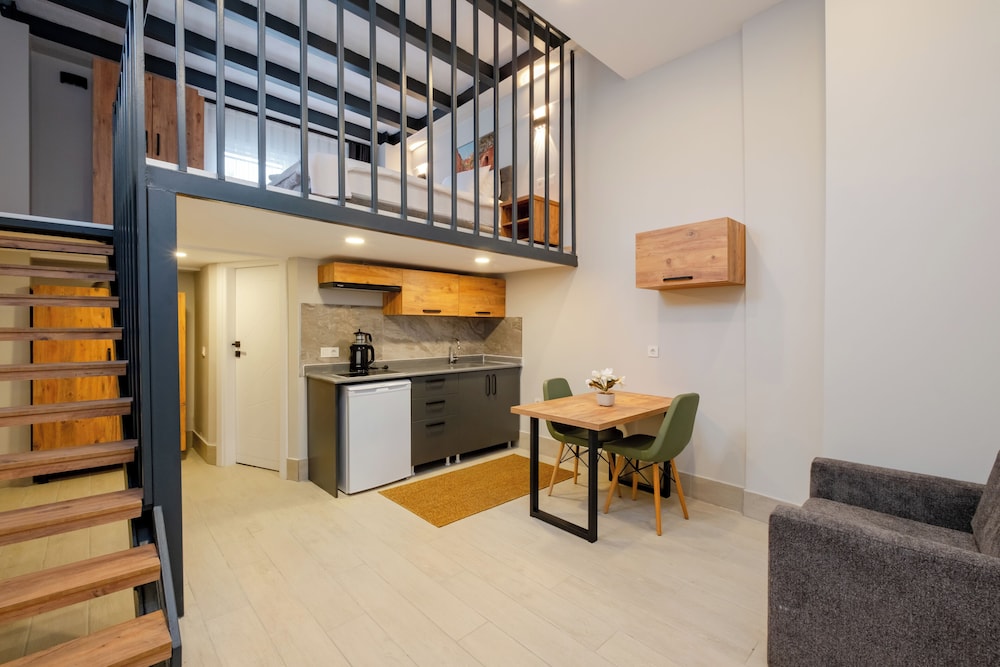 Junior Loft