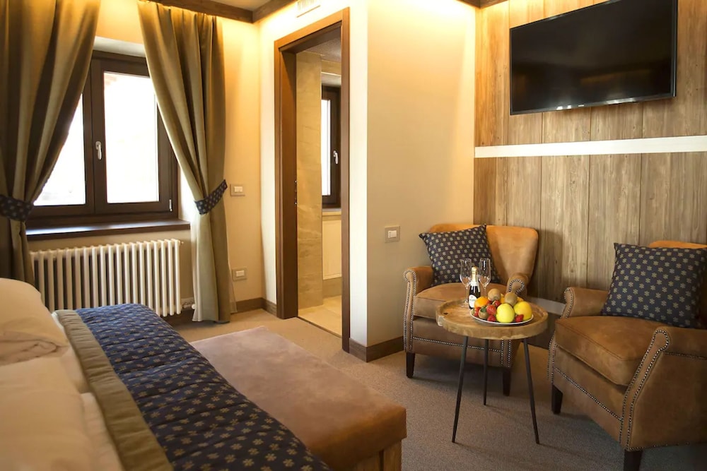 Classic Quadruple Room