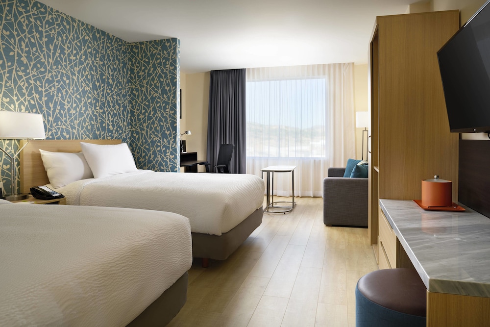 Room, 2 Double Beds photo 1