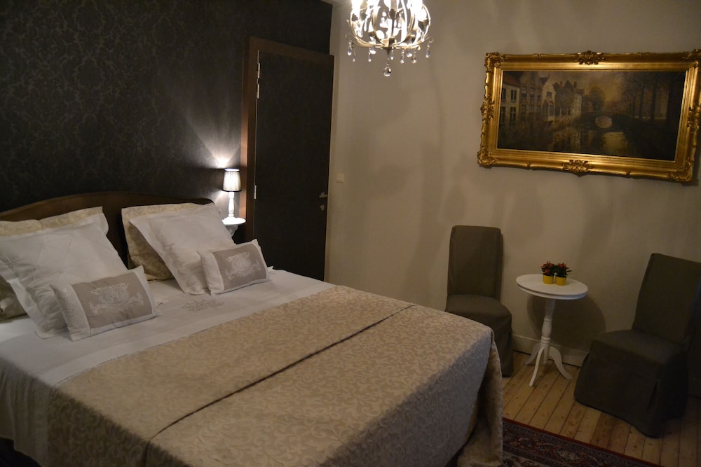 Grand Double Room, Ensuite photo 2