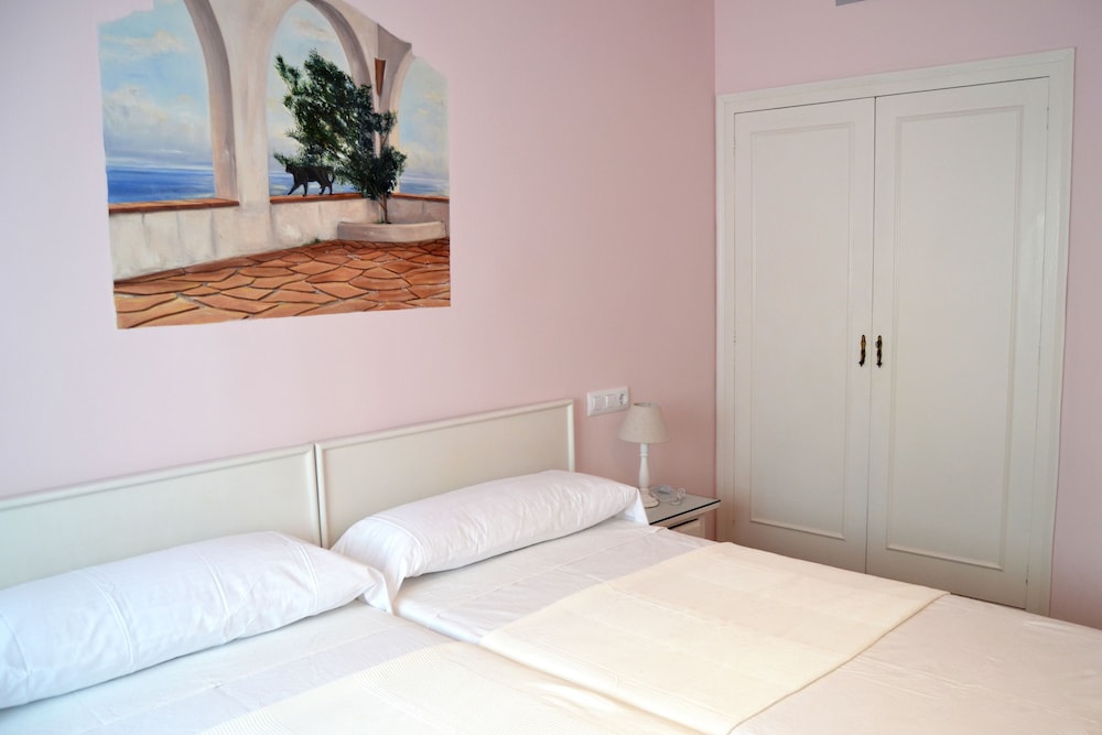 Standard Room photo 3