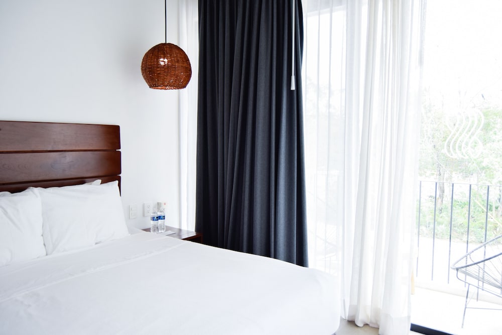 Superior Room, 1 Queen Bed - Photo 14