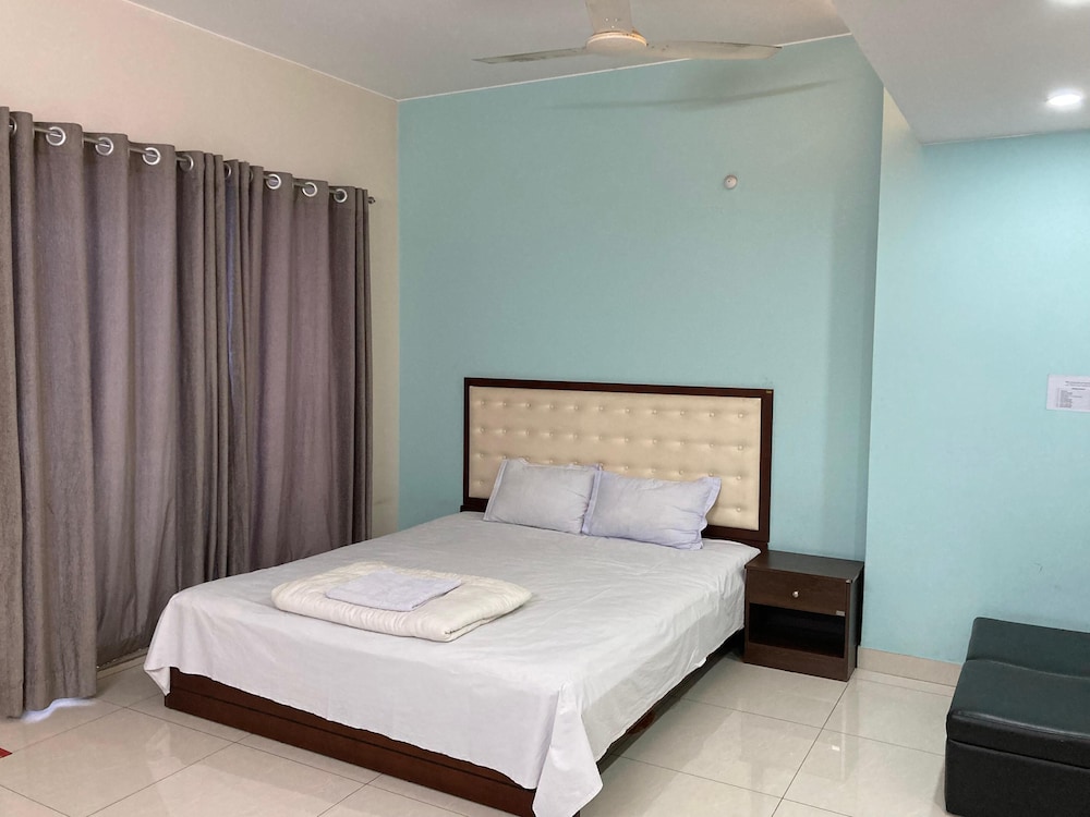 Standard Single Room, Balcony, City View