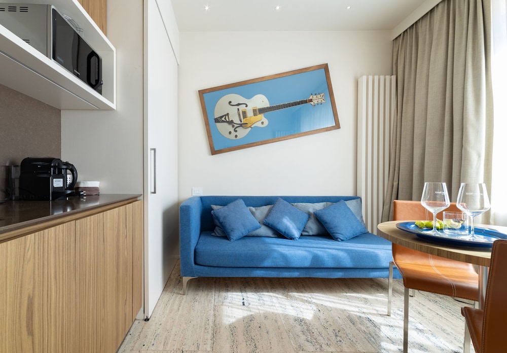Junior Room, 1 Queen Bed, Terrace photo 2