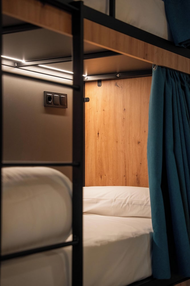 Private Room 8 beds