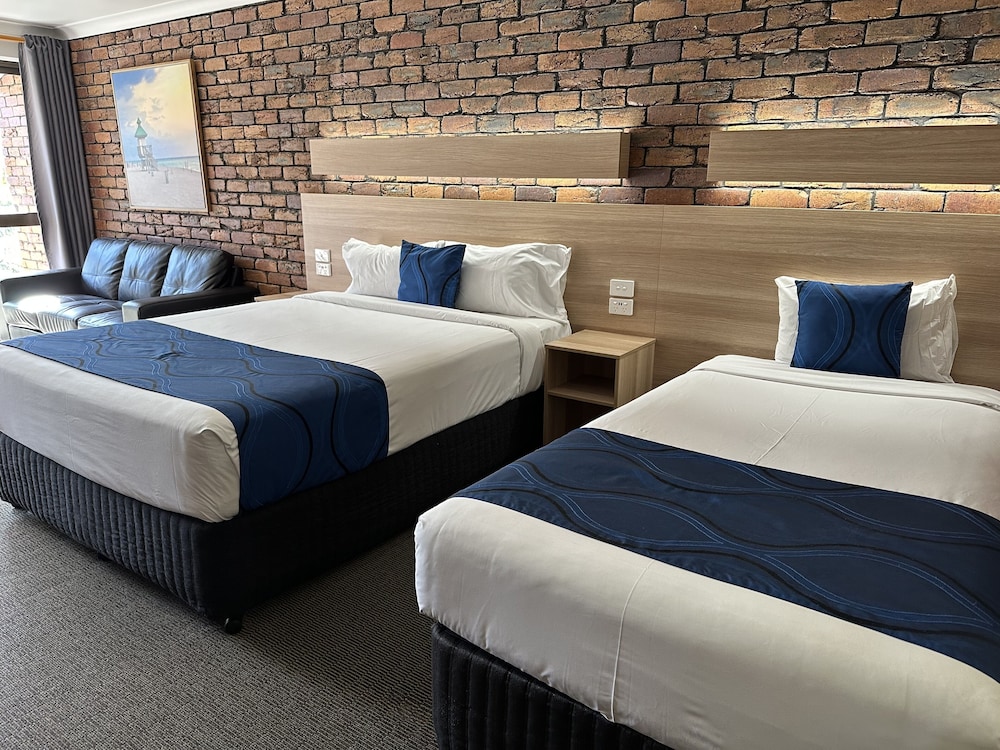Standard Twin Room, Non Smoking, Balcony (Standard Twin Room) photo 2