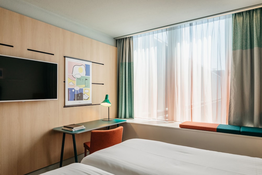 Standard Room, 2 Twin Beds photo 3