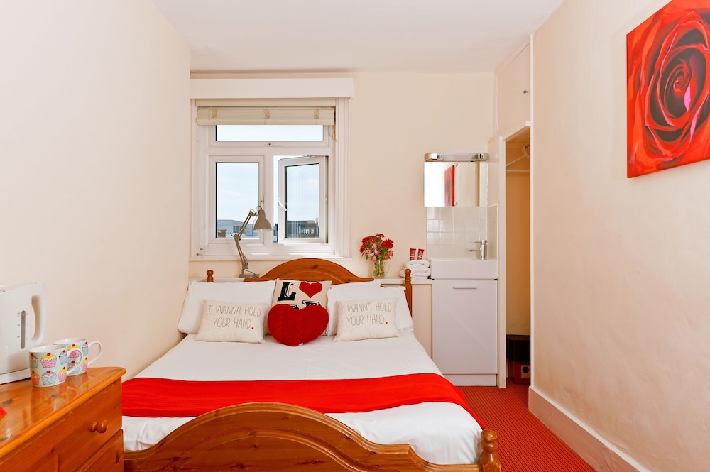 Small Double Room (separate toilet) photo 1