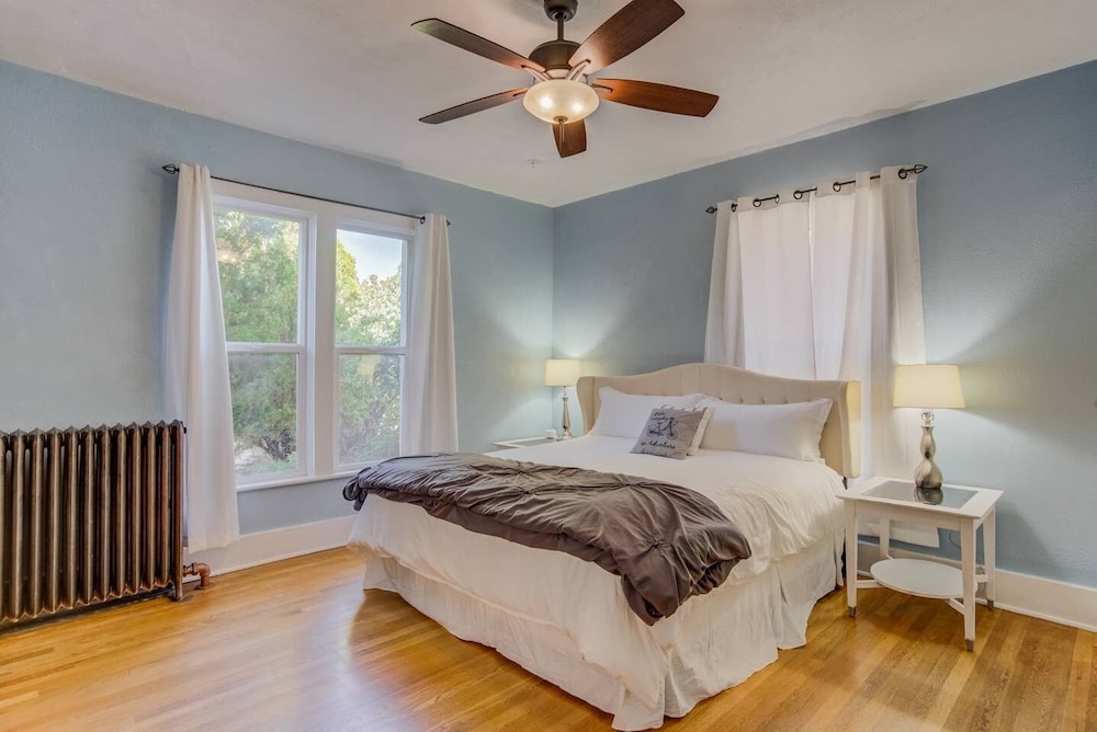 House (2 Bedrooms) photo 1