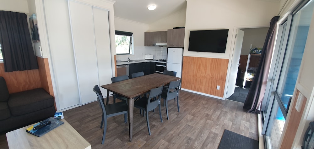 Apartment, 2 Bedrooms - Photo 12
