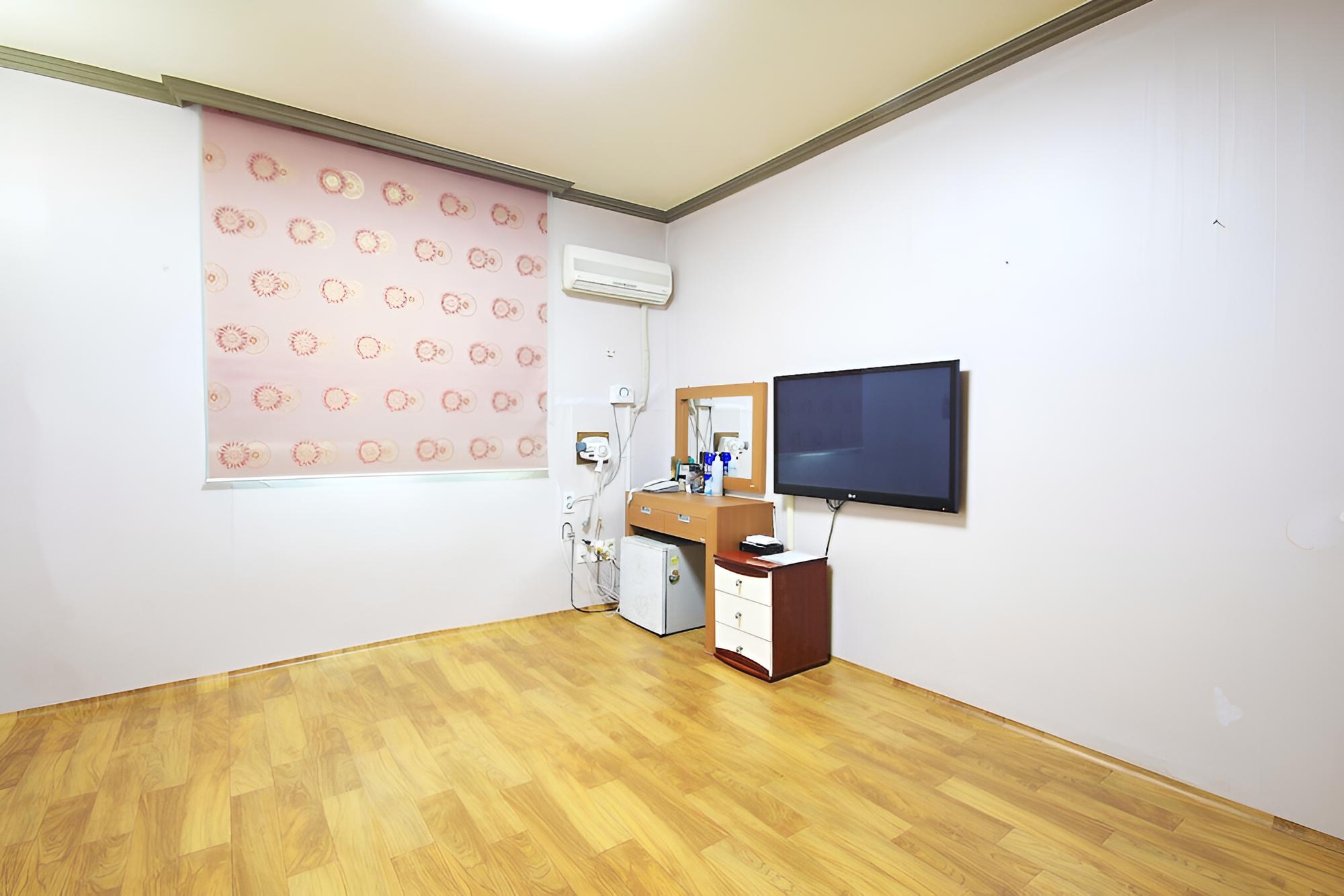 Room (Korean) - Photo 7