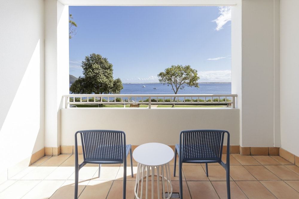 One Bedroom Deluxe Spa Waterview (Balcony not guaranteed) - Photo 3