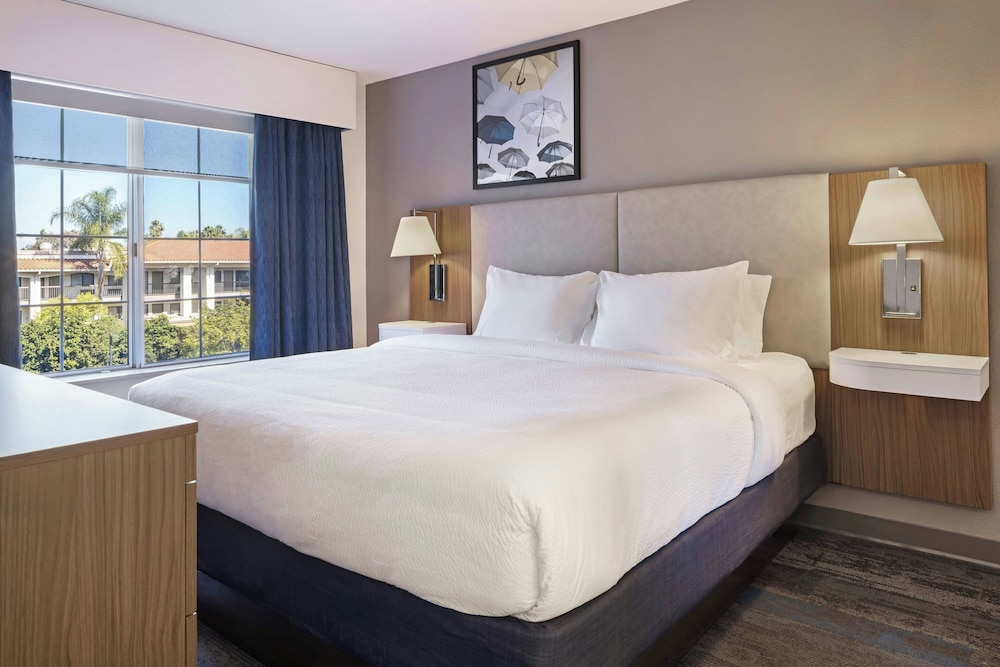 Suite, 1 Bedroom (Mobility Accessible, Roll-In Shower) photo 1