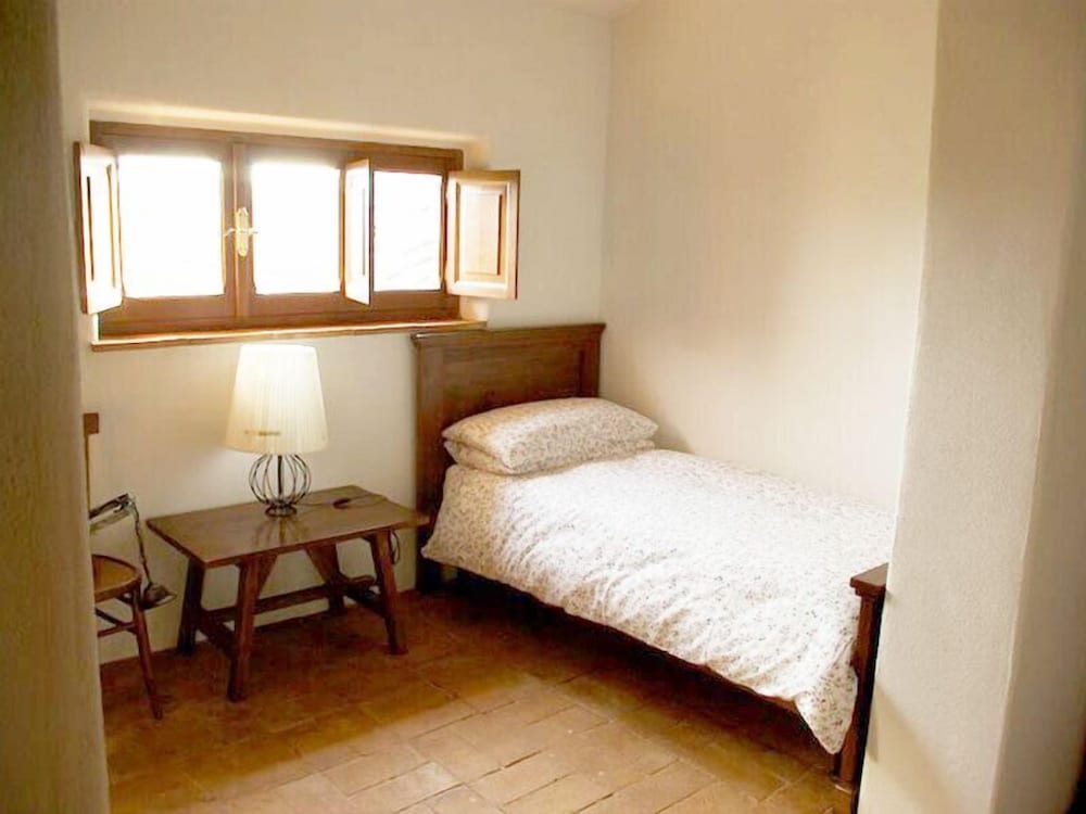 Single Room, Private Bathroom (external)