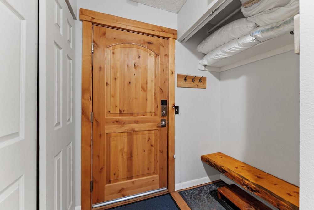 Apartment (2 Bedrooms)