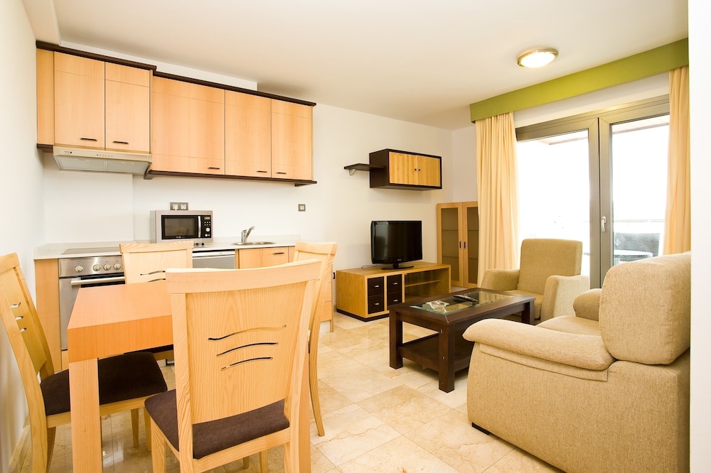 Superior Apartment, Sea View thumbnail 5