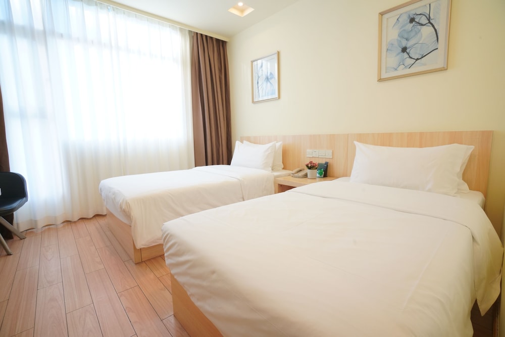 Elite Twin Room - Photo 2