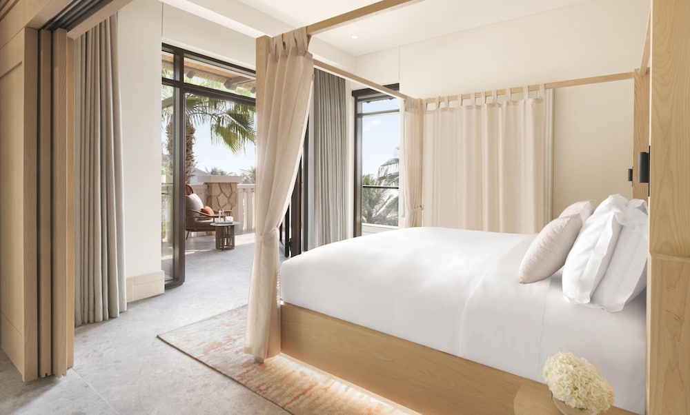 Signature Suite, 1 King Bed with Sofa bed, Resort View (1 bedroom - Palm), Adults Only thumbnail 6
