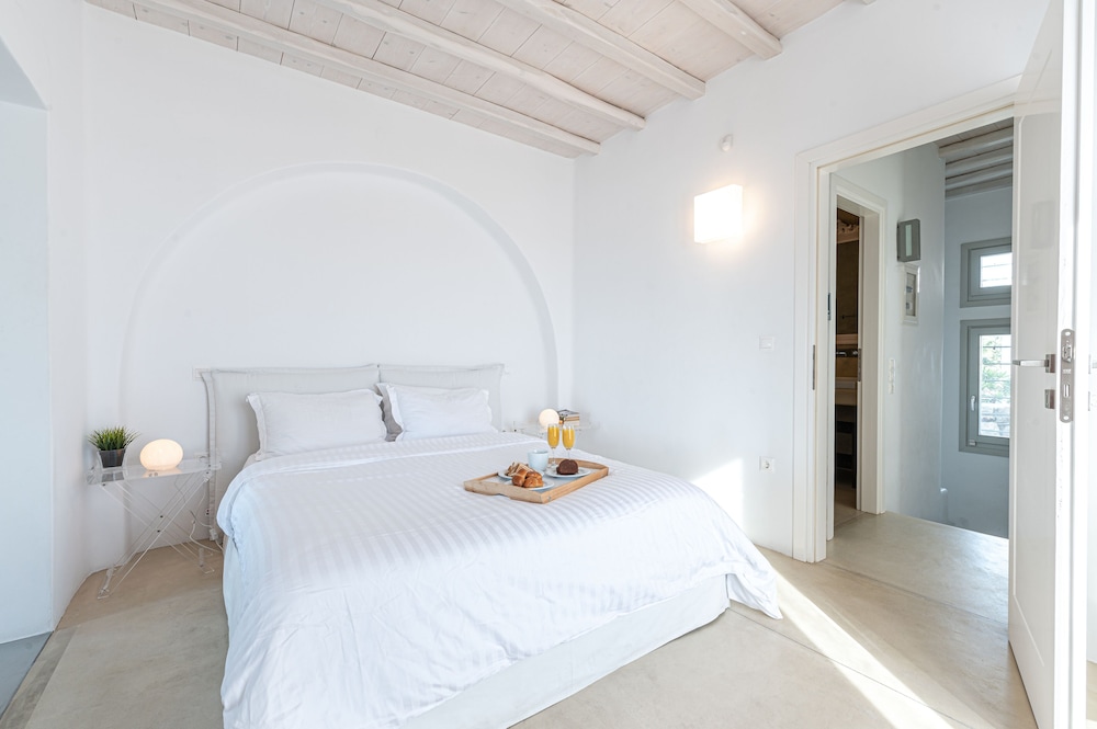 Luxury Villa, 4 Bedrooms, Private Pool, Sea View