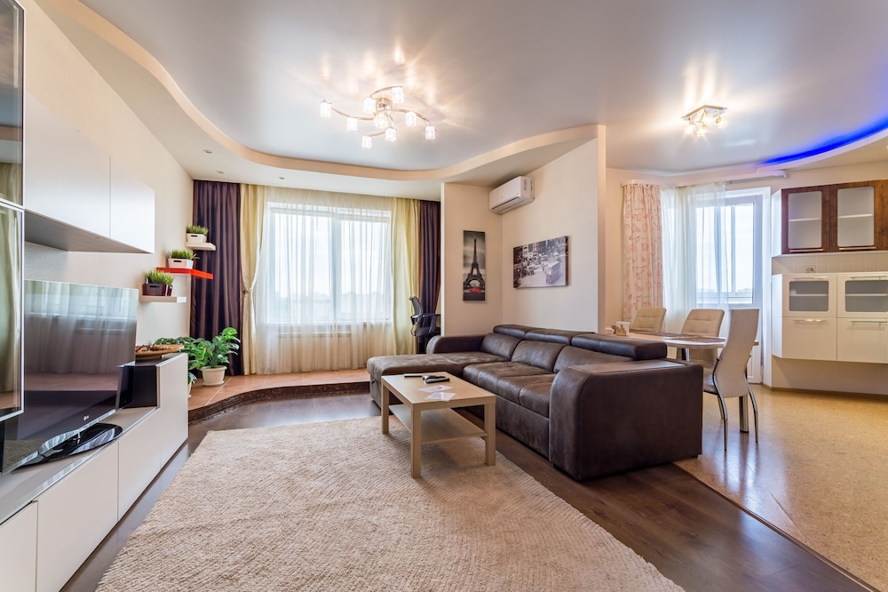 Luxury Condo photo 1