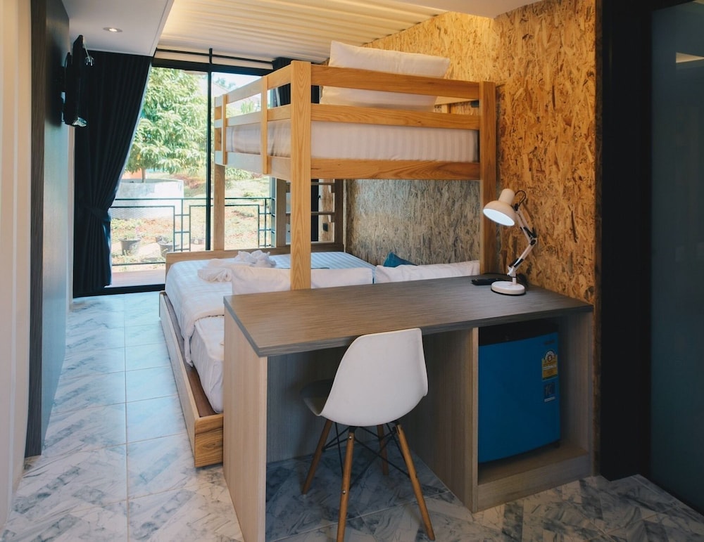 Deluxe Room, Multiple Beds
