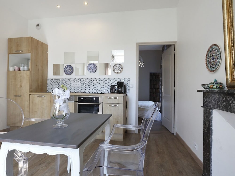 Comfort Apartment, Private Bathroom, City View (VILLANDRY) photo 3