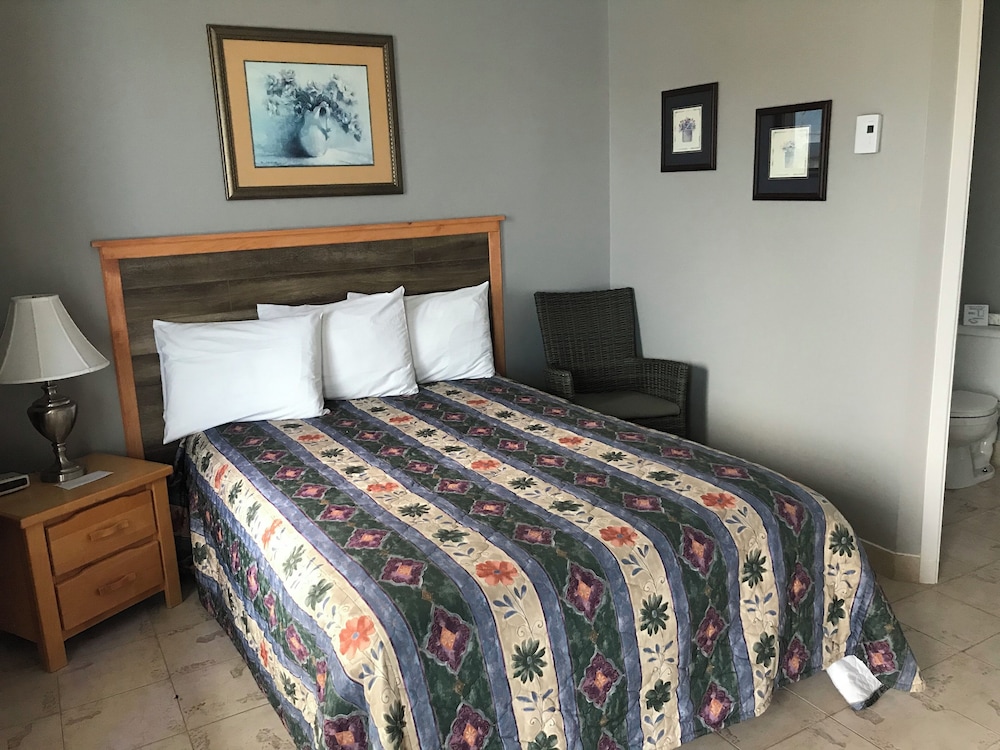 Standard Room, 1 Queen Bed, Mountainside photo 1