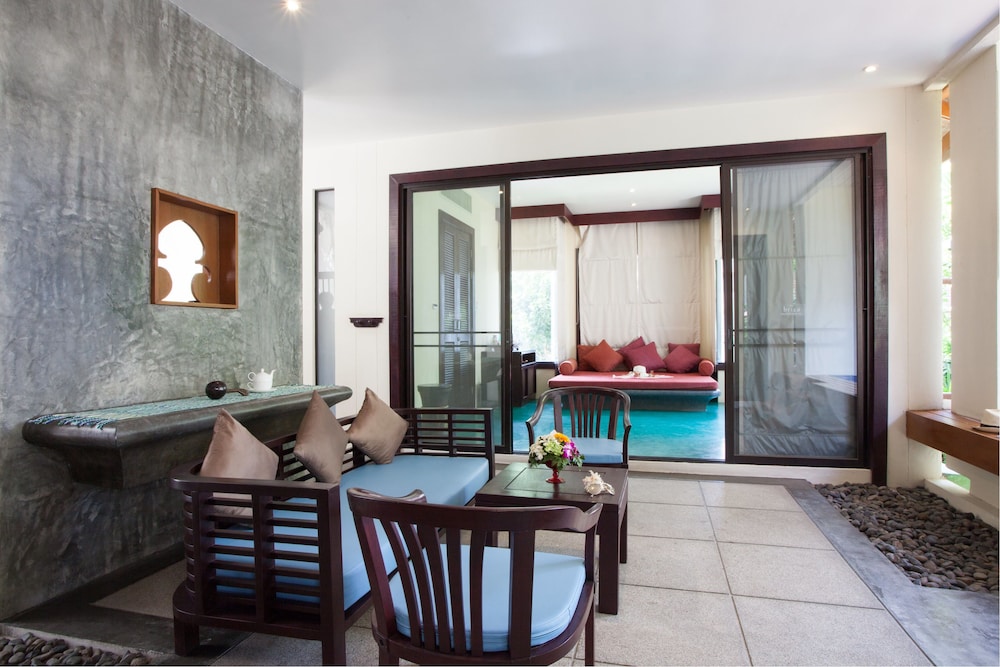 Two Bedrooms Villa with Plunge Pool - Photo 11