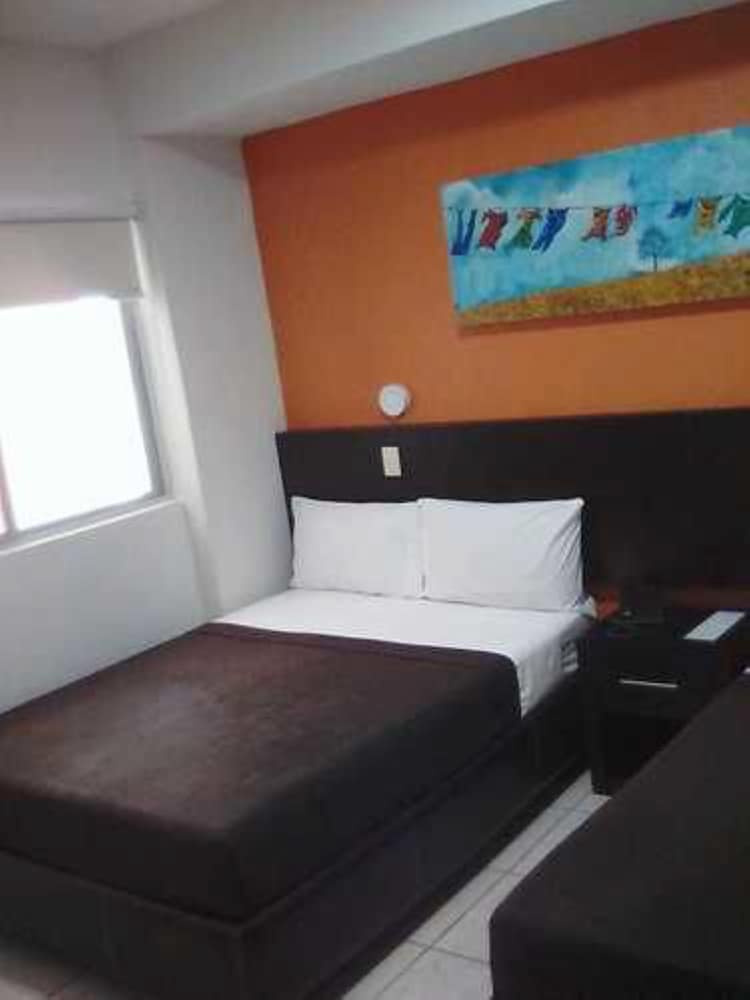 Basic Quadruple Room, 2 Double Beds - Photo 2