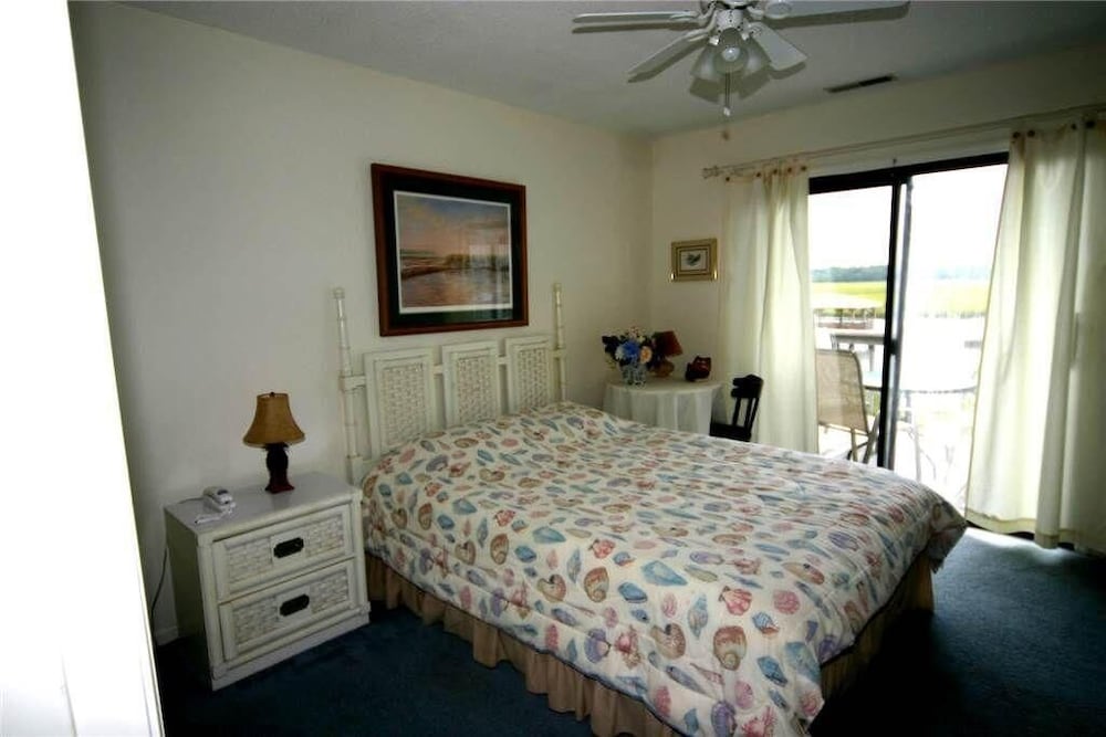 House, Multiple Beds (Clark's Cove) photo 1