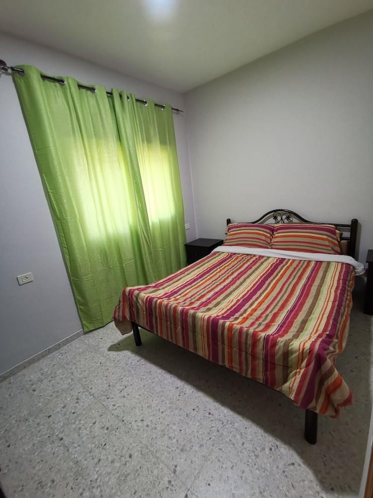 Family Apartment, 2 Bedrooms, Non Smoking, Garden View photo 2