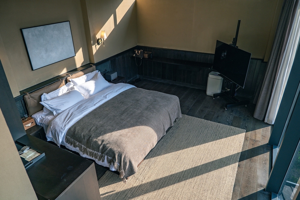 Basic Double Room