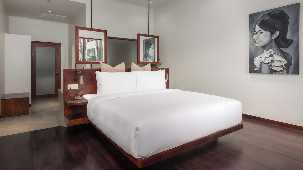 Cabana King Room  Free Laundry + Daily 60Min Massage + Mini Bar + Airport Pick-Up - Photo 1