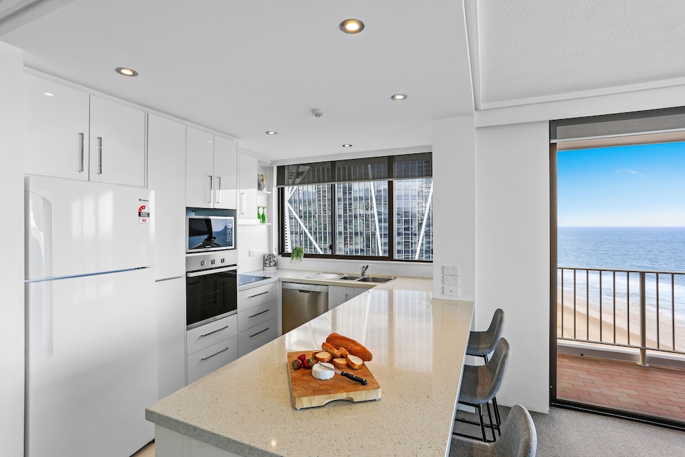 2 Bedroom Beach Front Superior - Photo 8