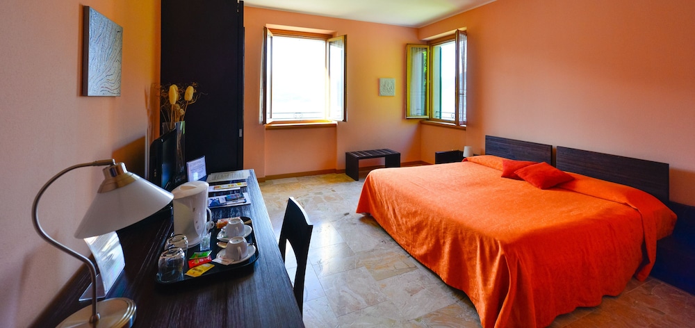 Superior Double Room, Lake View - Photo 2